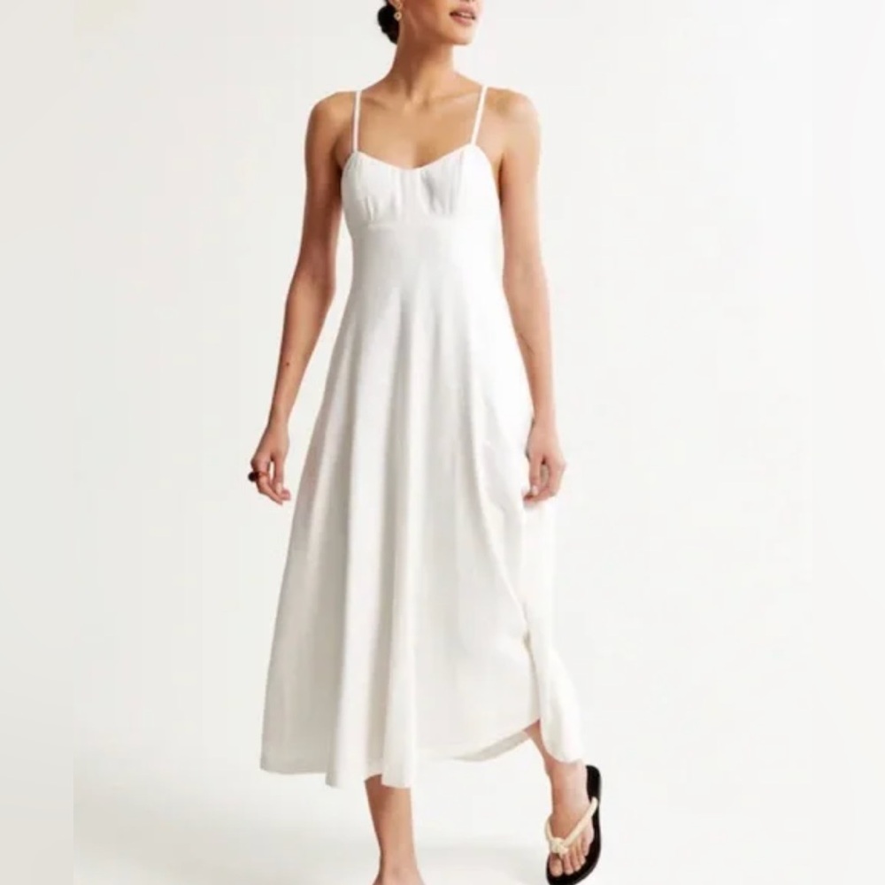 Abercrombie & Fitch Linen-Blend Sweetheart Midi Dress in White, Size Small